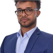 Empático, inteligencia emocional, buena comunicación, trabajo en equipo